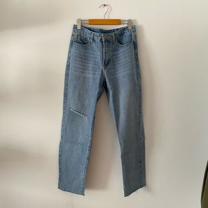 LIGHT DENIM STRAIGHT LEG JEANS